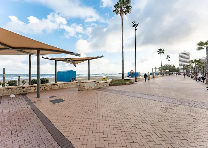 Malagasuite Terrace & Parking Apartment