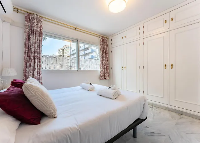 Malagasuite Terrace & Parking Apartment *