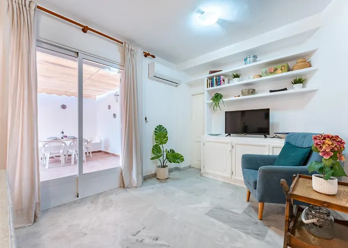 Malagasuite Terrace & Parking Apartment *