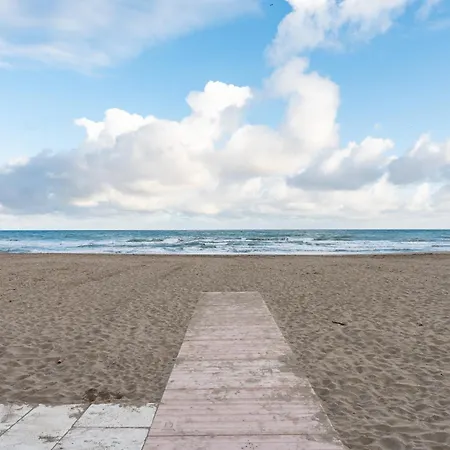 Malagasuite Terrace & Parking